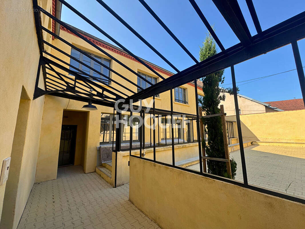 Appartement à BYANS-SUR-DOUBS