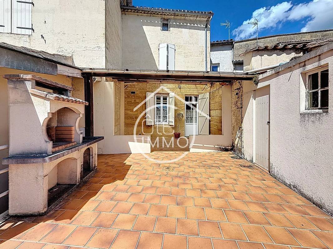 Maison à CASTILLON-LA-BATAILLE