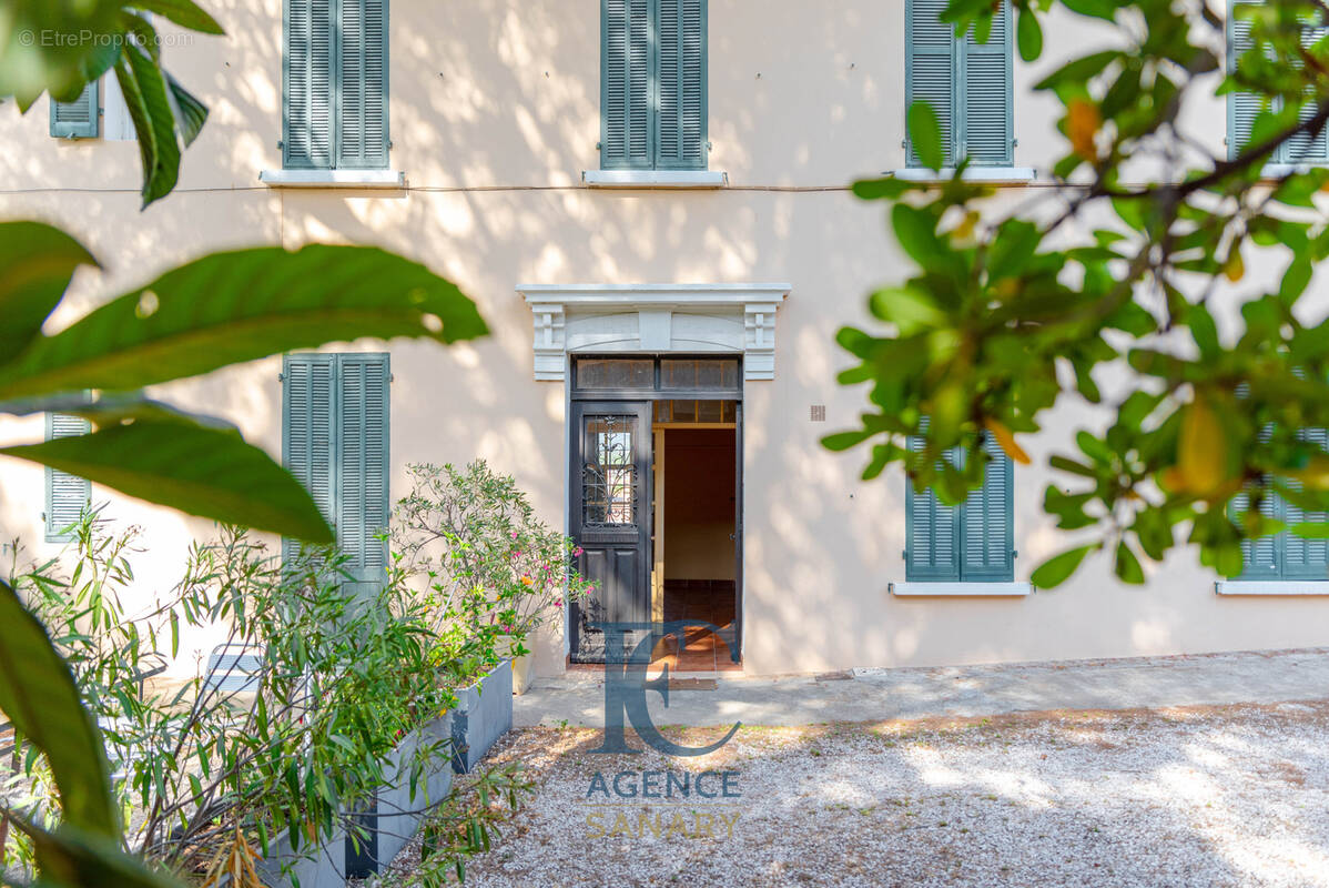 Appartement à SANARY-SUR-MER