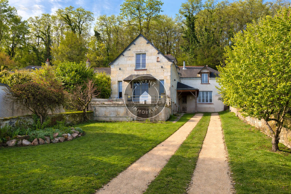 Maison à GENNES