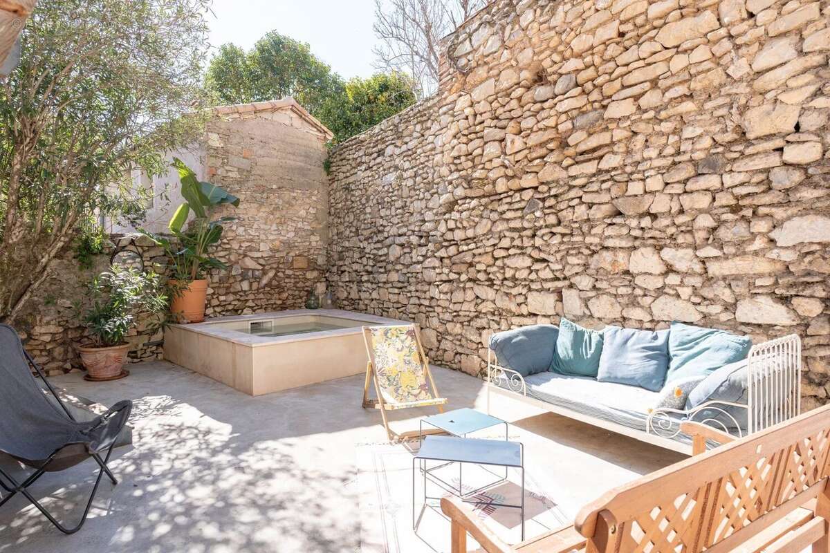 Maison à NIMES