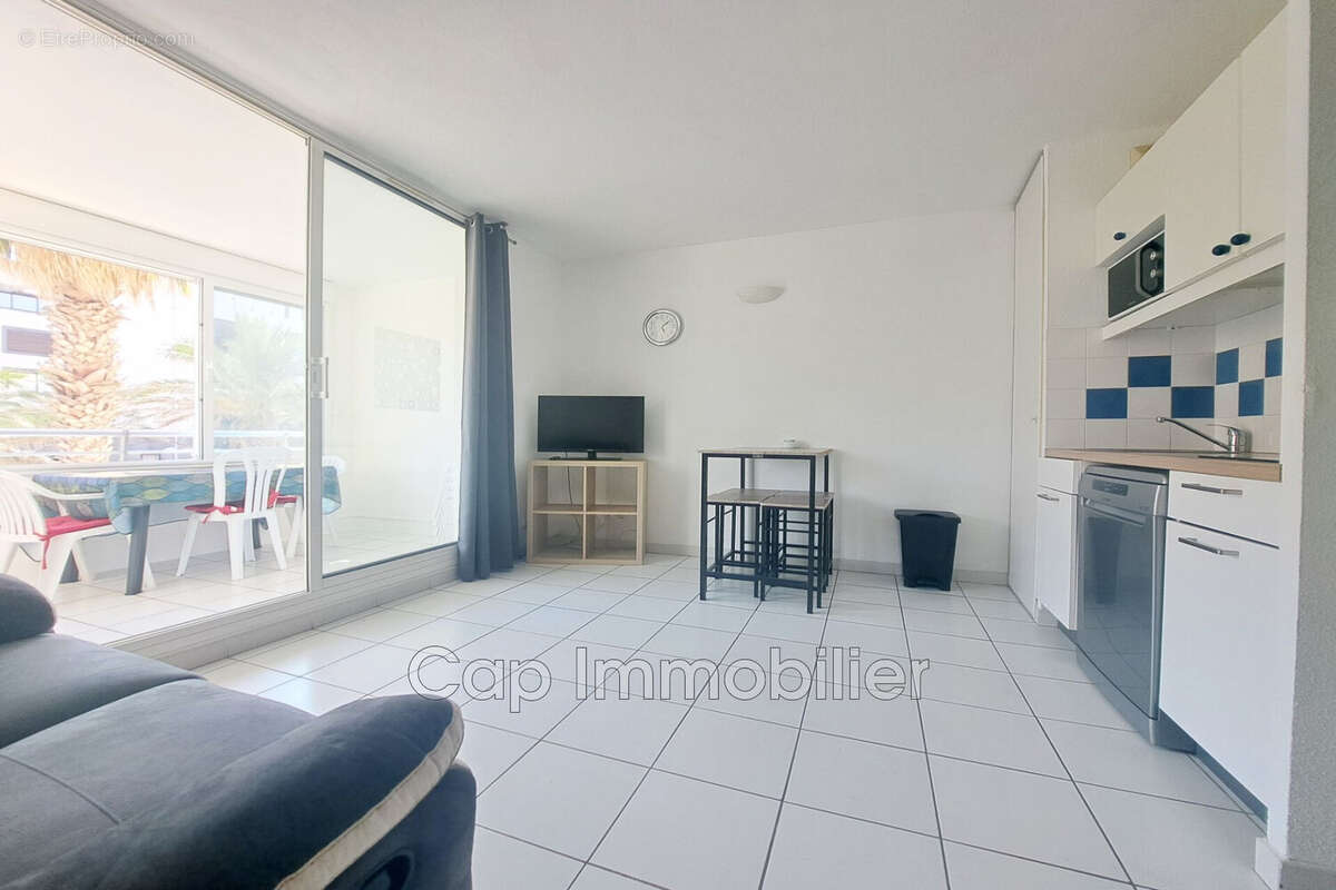 Appartement 32 m² à Agde  - photo 6