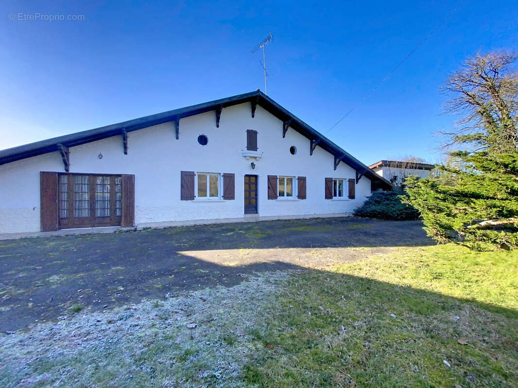 Maison à CASTELNAU-CHALOSSE