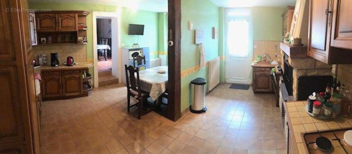 Photo 6