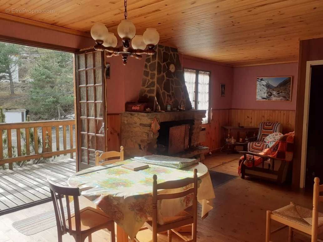 Maison à FORMIGUERES