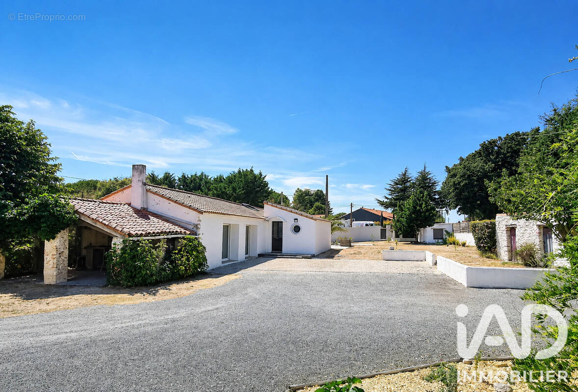 Photo 1 - Maison à CHALLANS