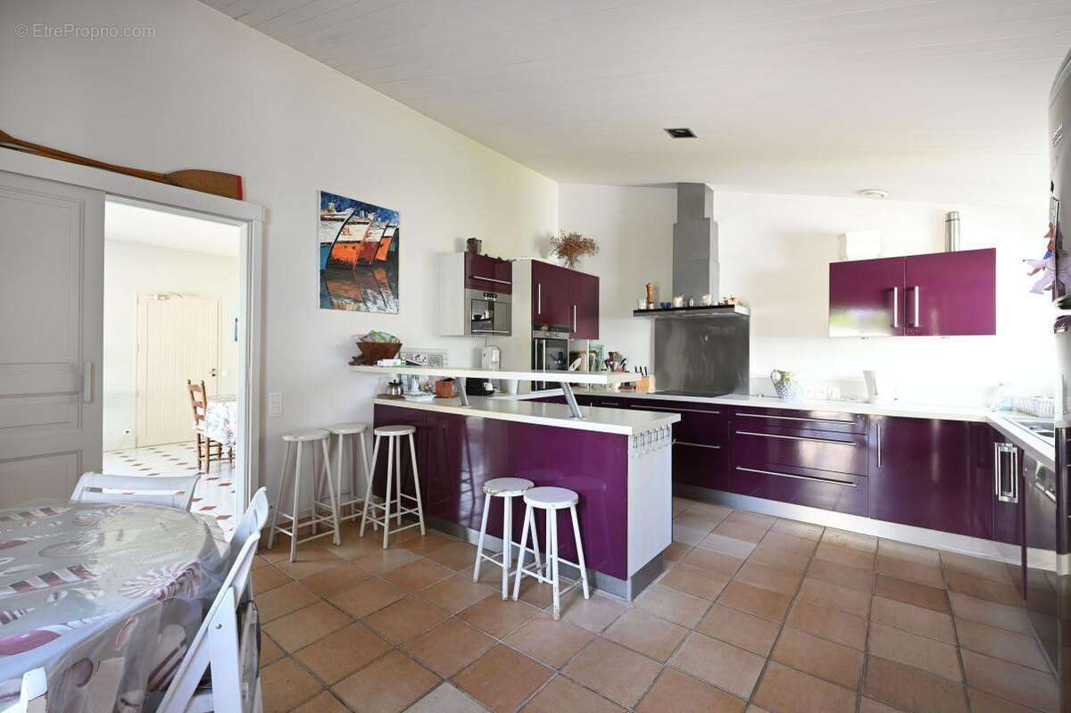 Maison à LES PORTES-EN-RE