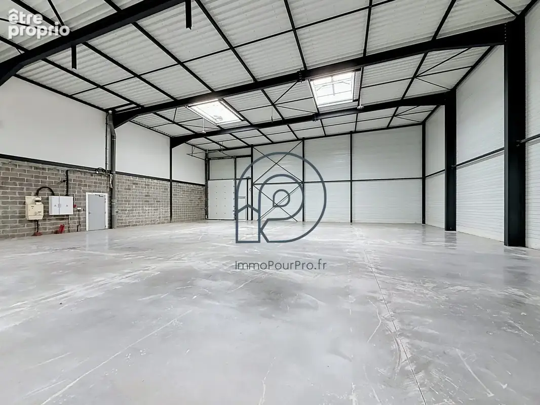 Commerce 564 m² à vendre à Tourcoing (59200) - photo 2