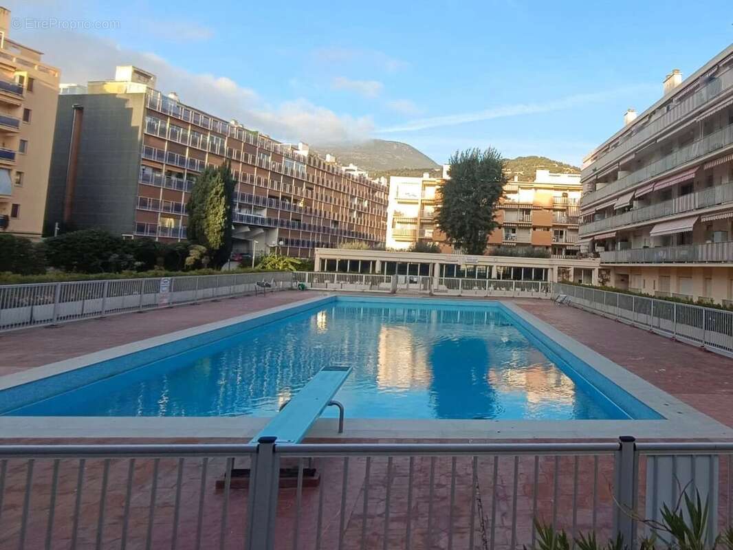 Appartement à ROQUEBRUNE-CAP-MARTIN