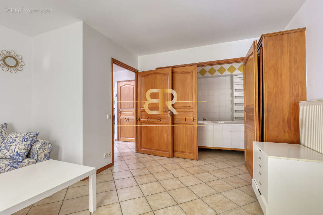 Maison à SAINT-MAUR-DES-FOSSES