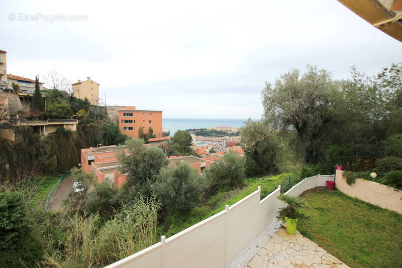 Appartement à BEAUSOLEIL