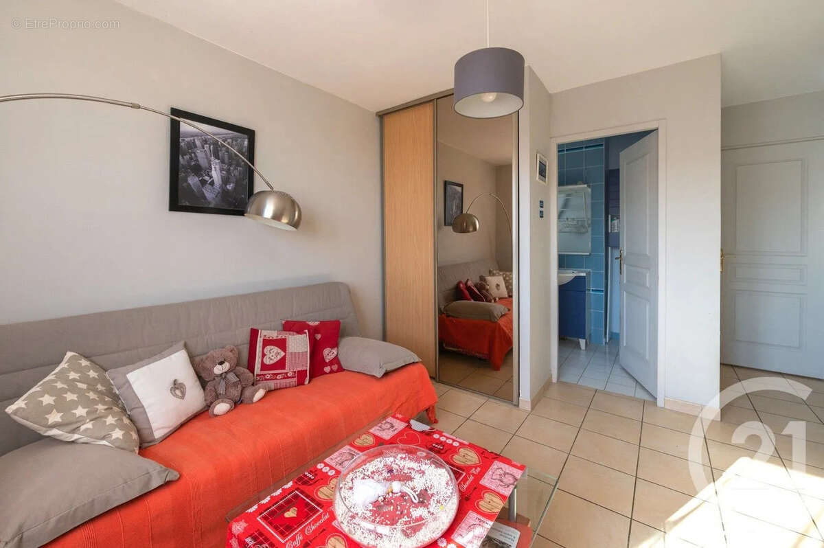 Maison à BORMES-LES-MIMOSAS