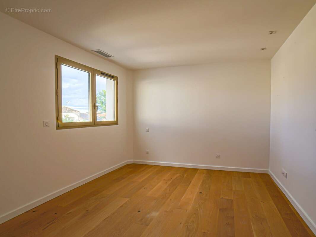 Maison à LUNEL-VIEL