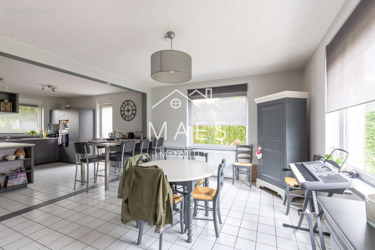 Maison à WAMBRECHIES