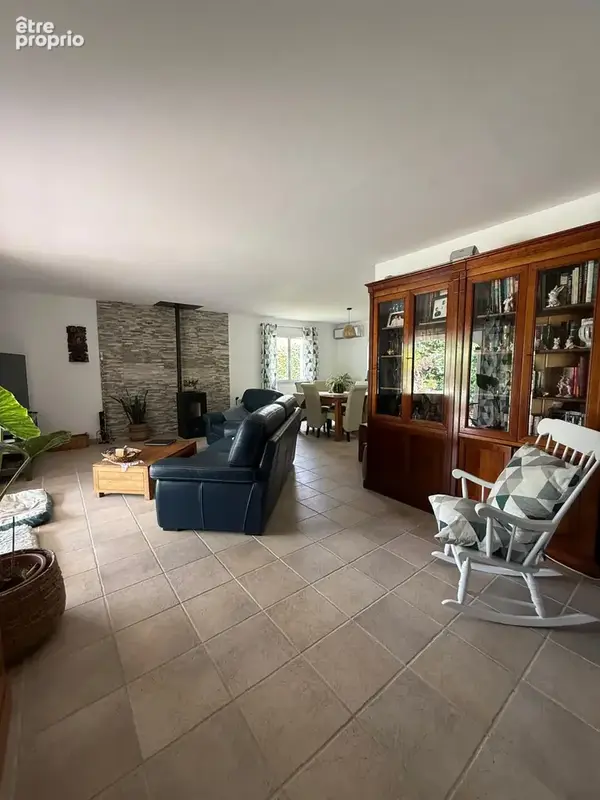 Pouzolles   villa avec piscine, studio indépendant et hangar de 140 m2 sur un terrain de 1 502 m2 - photo 4