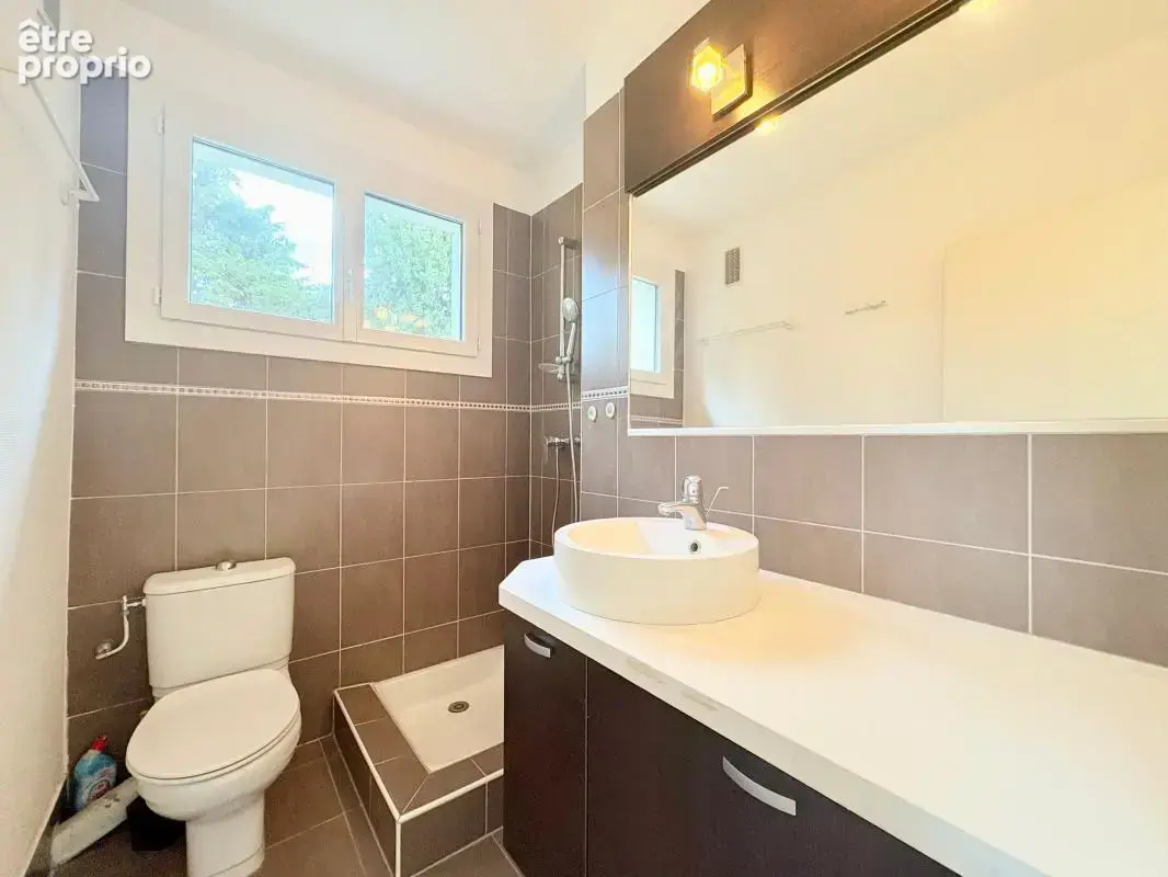 Appartement À Vendre - photo 5