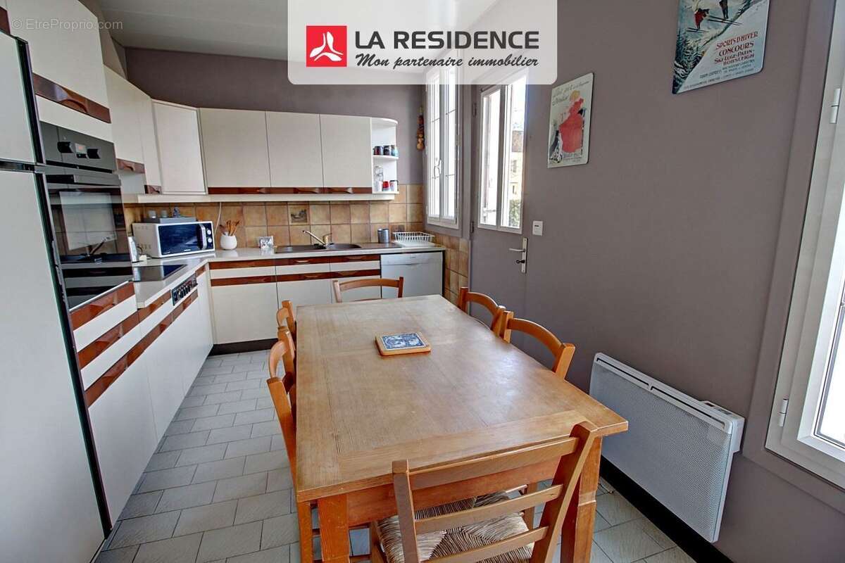 Maison à VAUX-SUR-SEINE