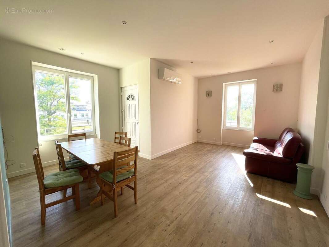 Photo 3 - Appartement à SAINT-MAURICE-DE-BEYNOST