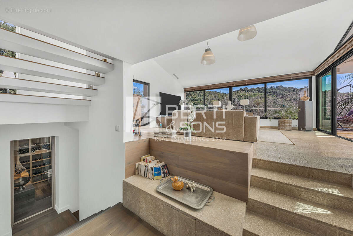 Maison à AURIBEAU-SUR-SIAGNE