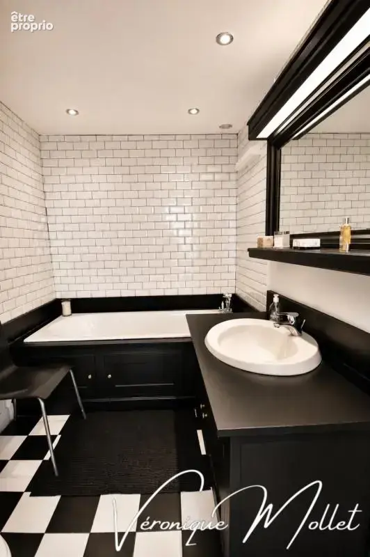 Maison en pierre indépendante sur 1000m2 de parcelle arborée à pieds de tous commerces - photo 7