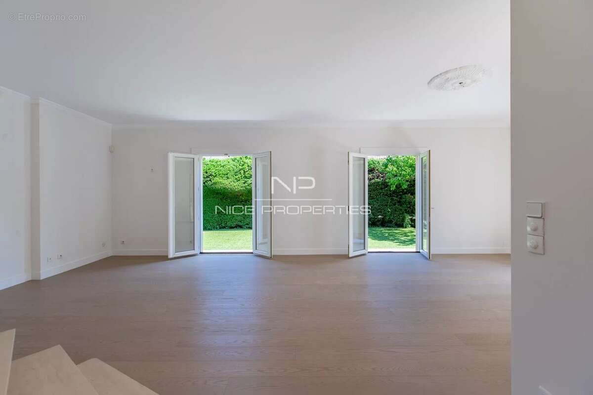 Maison à VILLEFRANCHE-SUR-MER