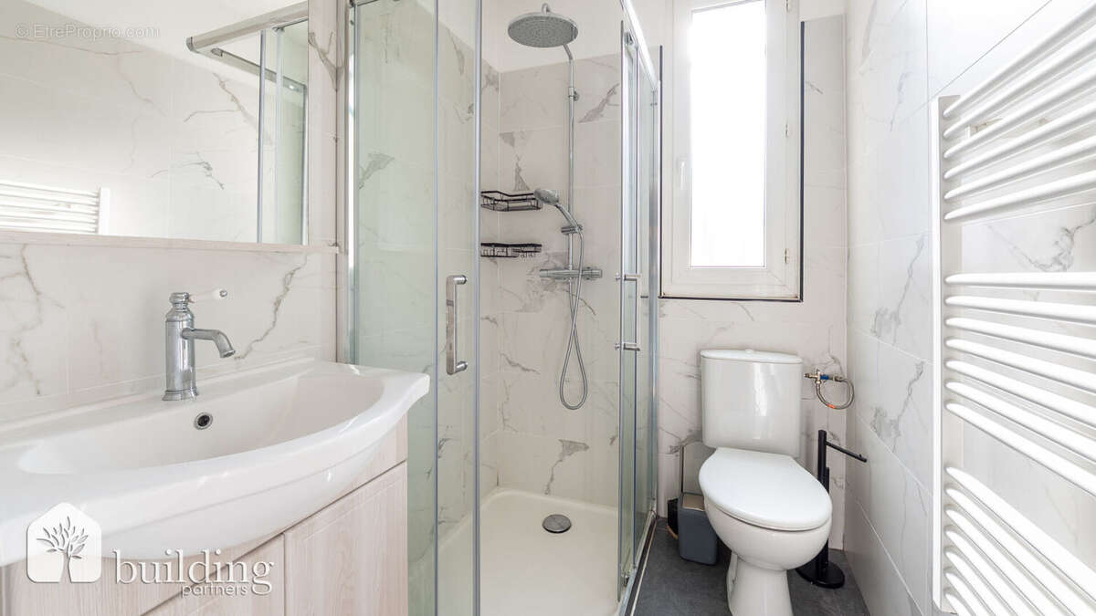 Appartement à COURBEVOIE