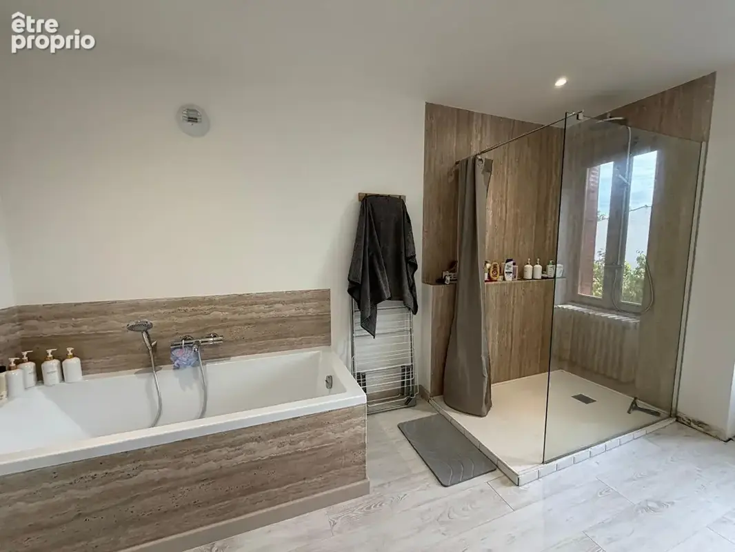 Ensemble immobilier 266m2 - photo 7