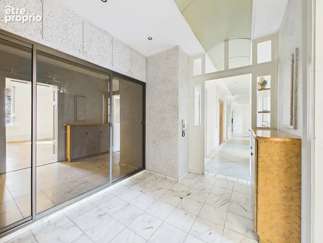 CONTADES - Appartement F7 de 205 m² à vendre - photo 15