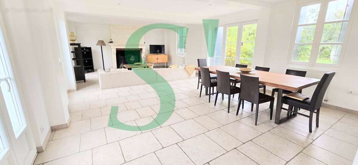 Maison à CHAUMONT-EN-VEXIN