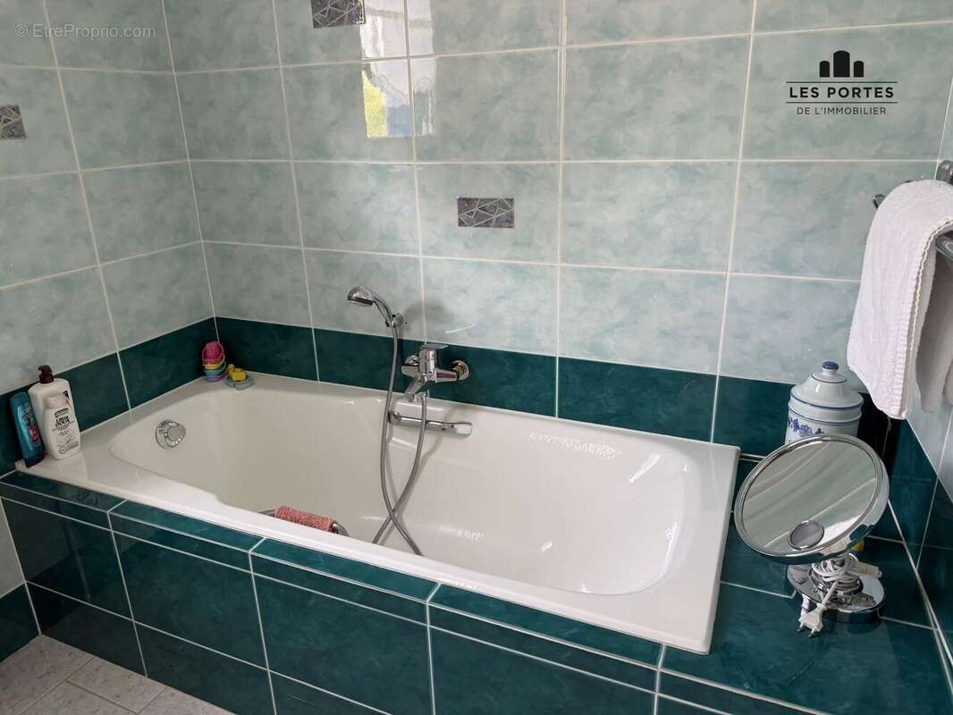 Maison à COURDIMANCHE-SUR-ESSONNE