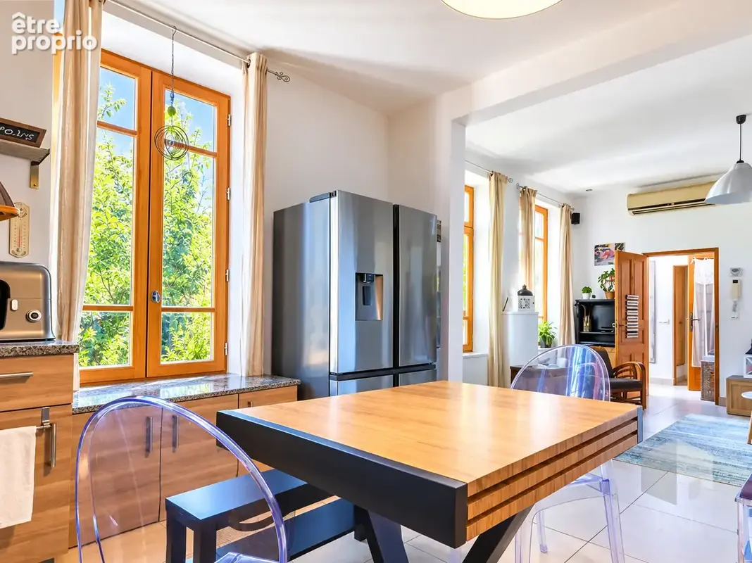 VISAN, maison de 205 m2, 7 chambres - photo 4
