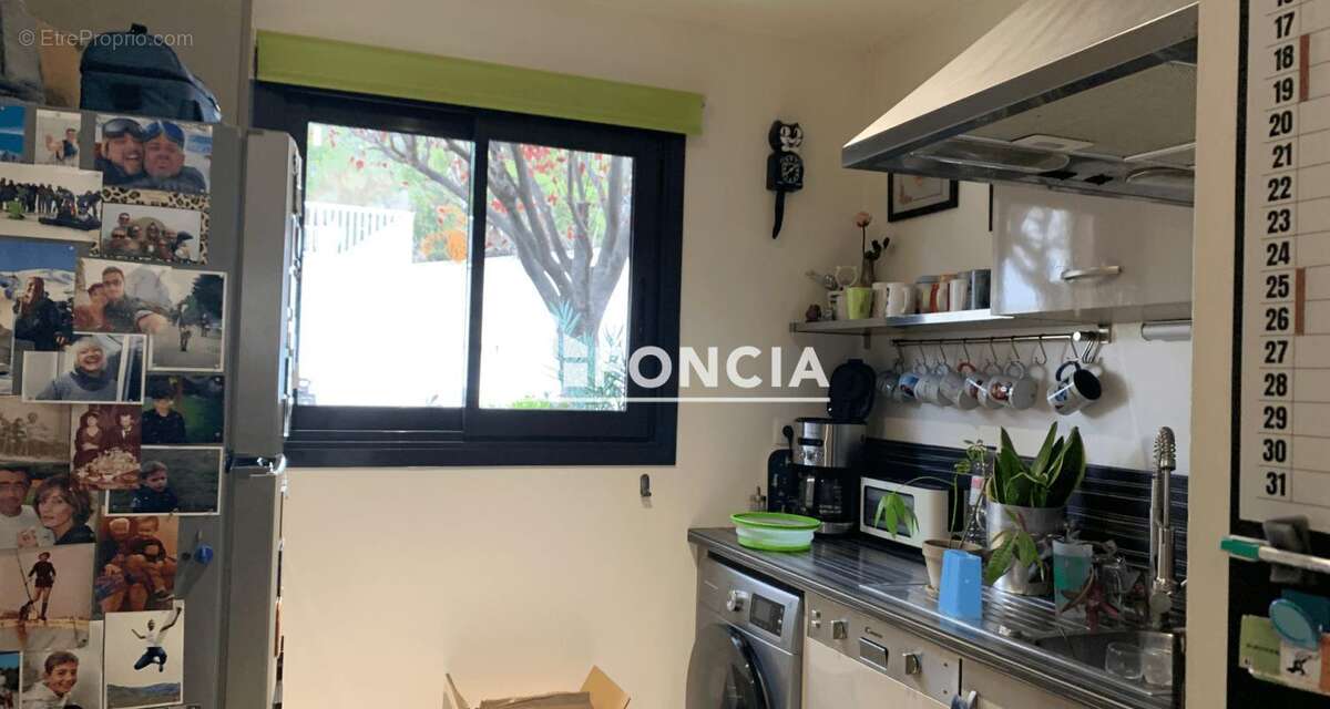 Appartement à VENELLES
