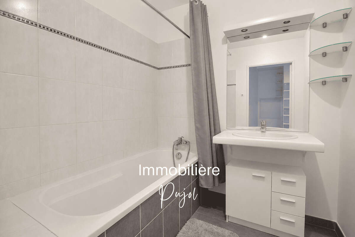 Appartement à MARSEILLE-10E