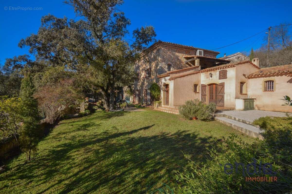 LE THORONET Maison en pierres 180 m² dans hameau paisible - photo 31