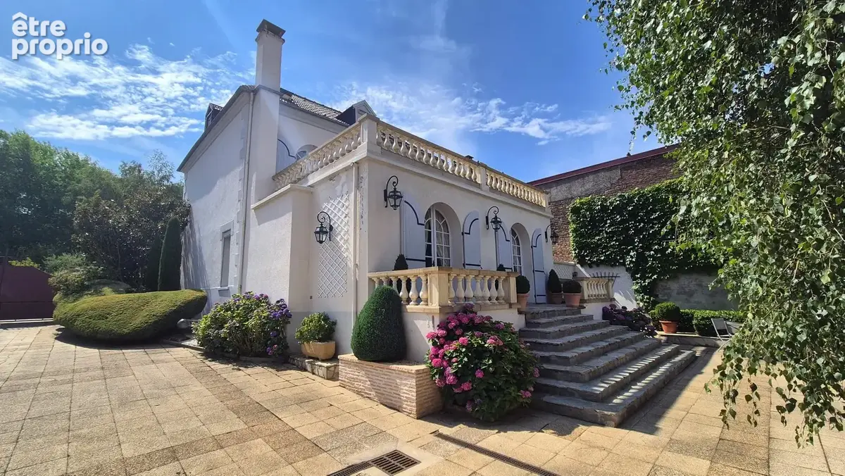 Maison 184 m² à Lavaveix-Les-Mines  - photo 2