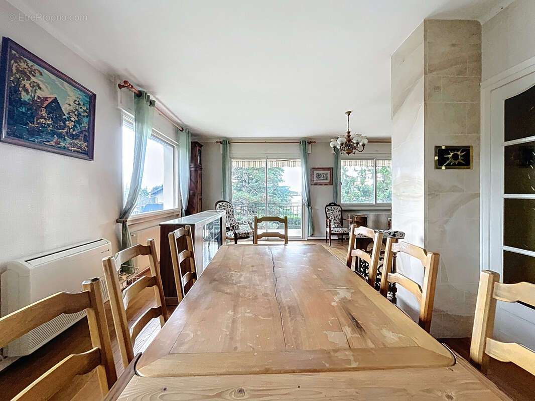 Maison à SAINT-CYR-AU-MONT-D'OR