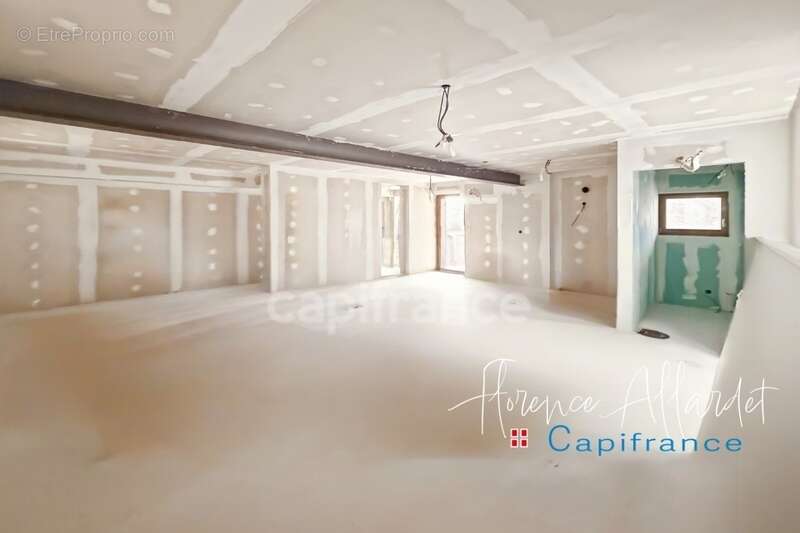 Appartement à SAINT-OFFENGE-DESSUS