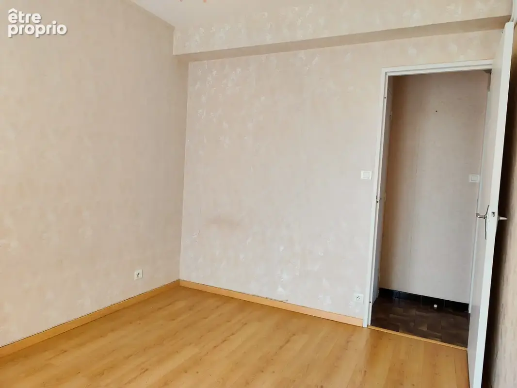 Appartement T4 spacieux de 73.2 m2 avec Balcon filant + cave — Quartier Champlain - photo 13