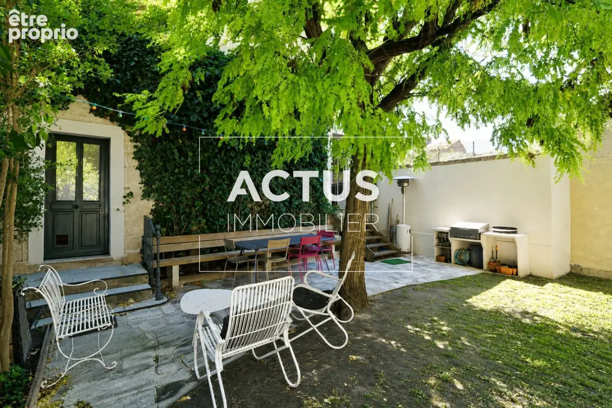 Maison 8 pièces 250 m² à vendre à Salon-De-Provence (13300) - photo 8