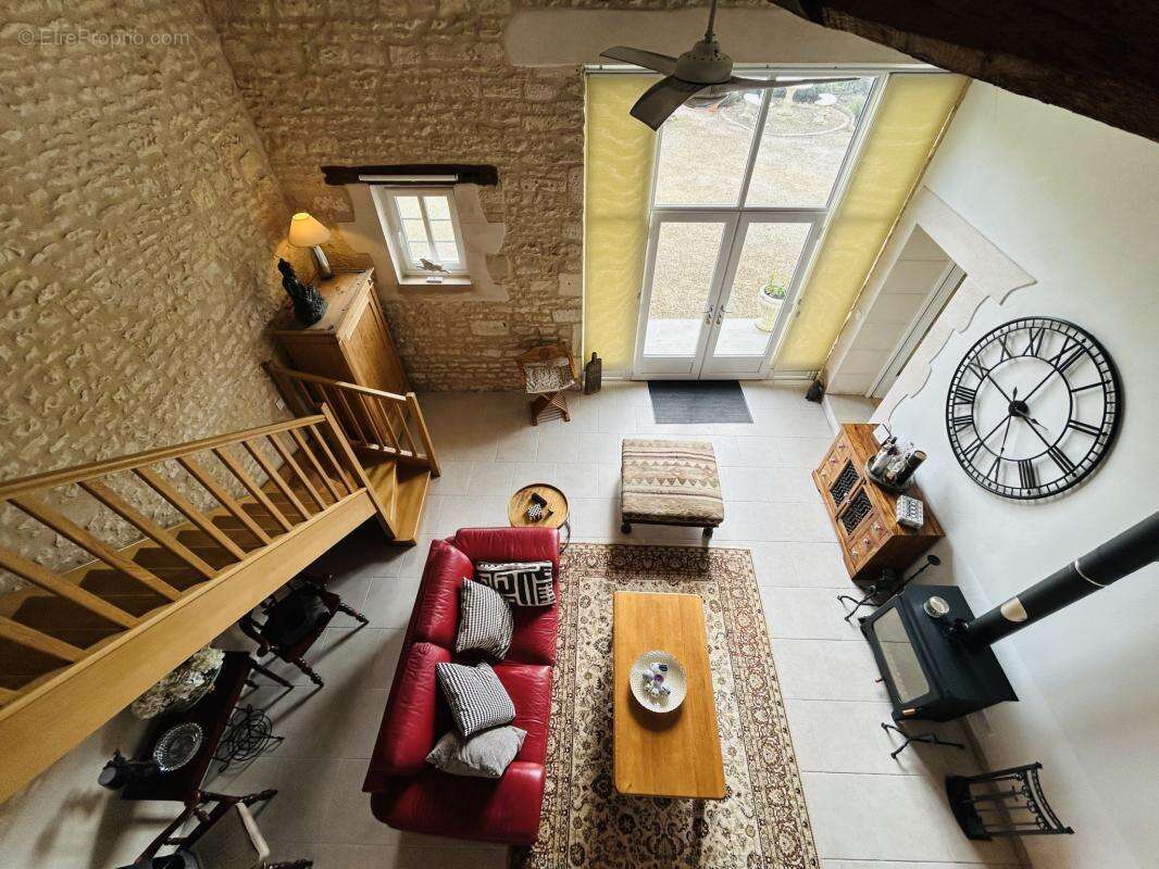 Maison à CHAMPAGNE-LE-SEC