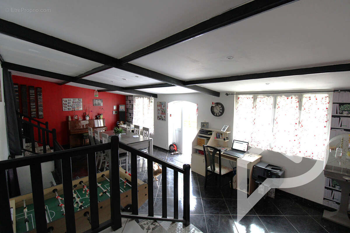 Maison à PONT-SAINTE-MAXENCE