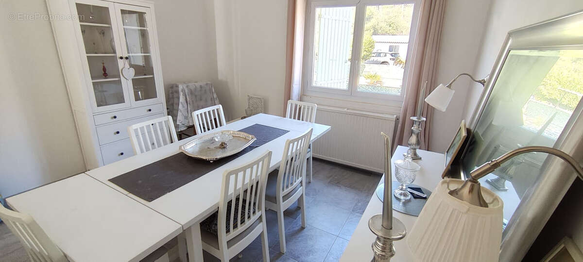 Maison à BAGNOLS-SUR-CEZE