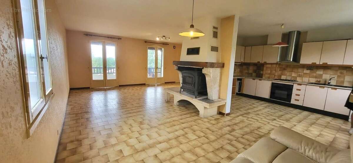 Maison à LEMBRAS