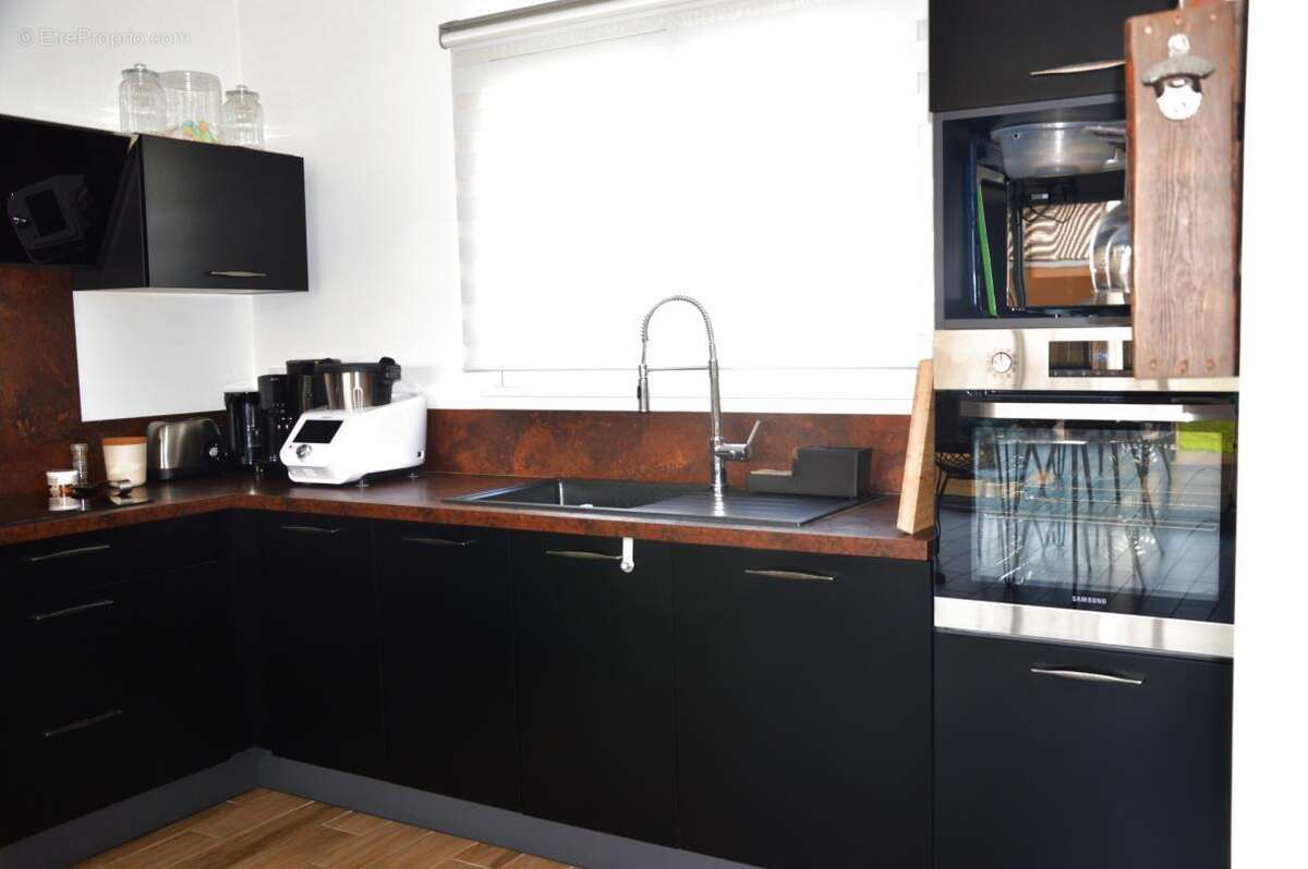 Maison à SAINTE-FLAIVE-DES-LOUPS