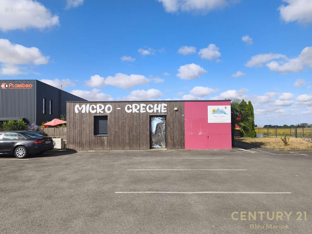 Commerce 198 m² à Mareuil-Sur-Lay-Dissais  - photo 5