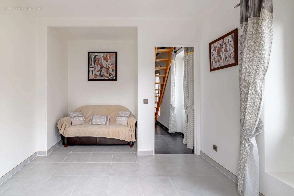 Appartement à MAFFLIERS