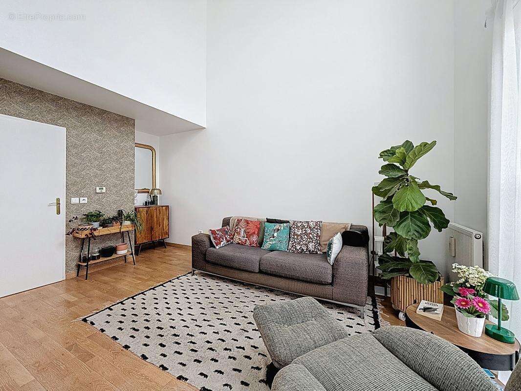 Appartement à MONTIGNY-LE-BRETONNEUX