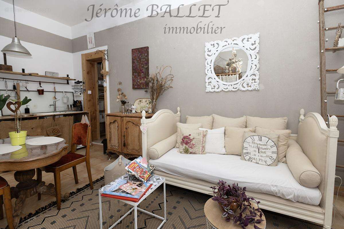 Maison 146 m² à Realmont  - photo 18