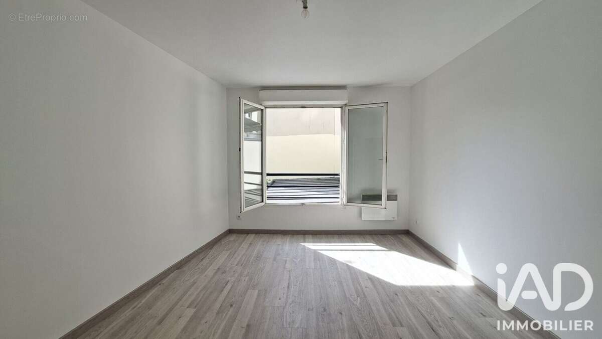 Photo 2 - Appartement à PARIS-20E