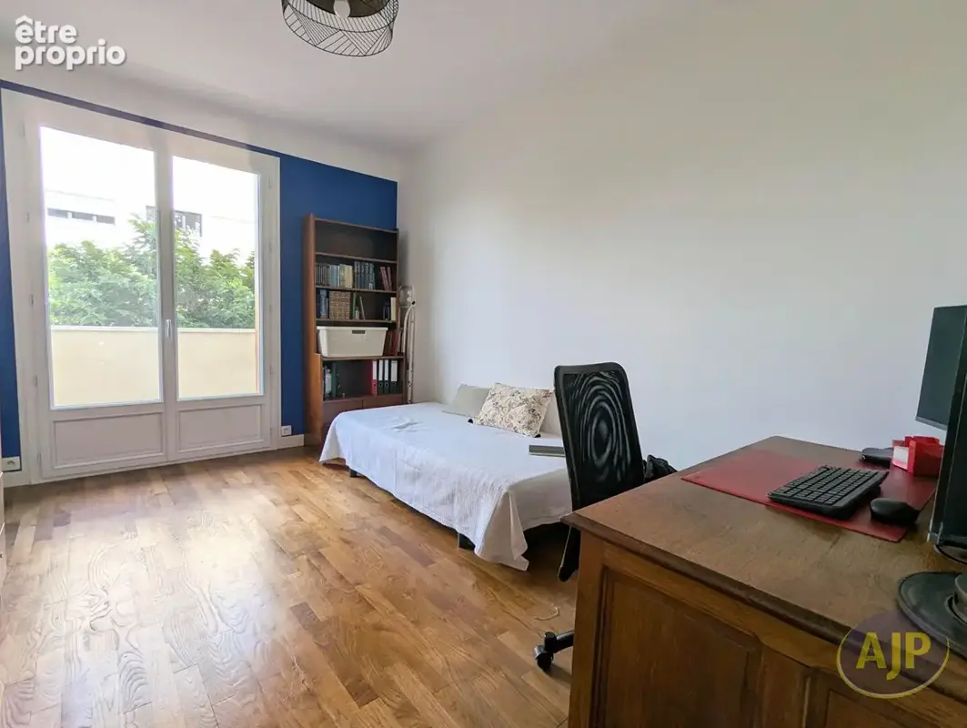 Appartement T3 de 73 m² avec extérieur et garage - Rennes Jeanne d'Arc - photo 7